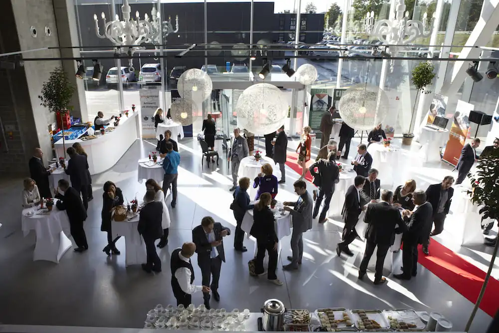 فوائد التكامل بين أنظمة إدارة الزوار وأنظمة الأمن